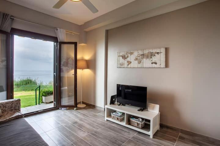 Mola Kaliva Sea View, 100M From The Beach! Extérieur photo